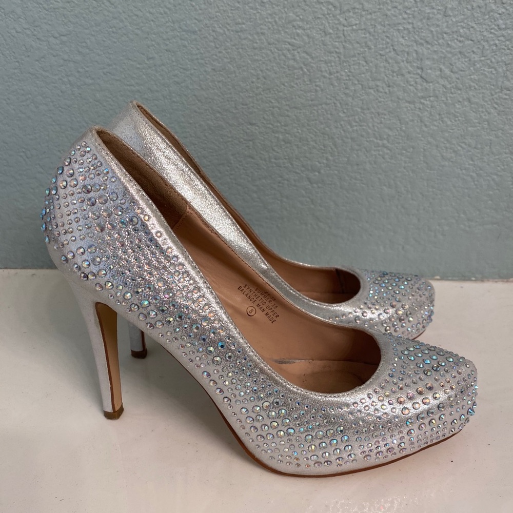 Silver Rhinestone Heels 👠 - Picture 4 of 4